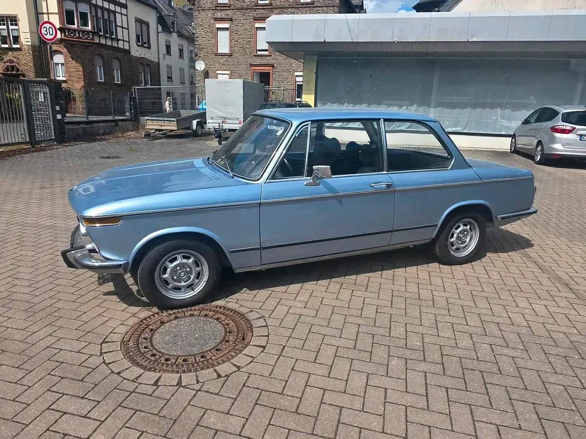 Gebraucht BMW 2002 100 PS (73 kW) 1970 Blau Limousine