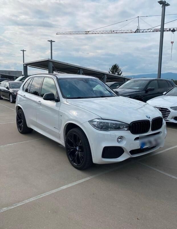 Weiß Gebraucht 2018 BMW X5 Shadowline SUV | 37.000 € - Bild 1/4