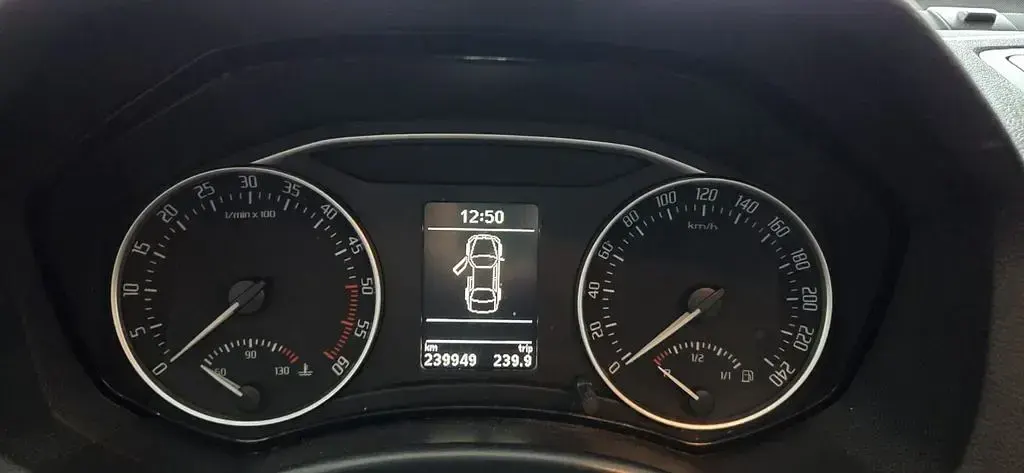 Gebraucht Skoda Octavia Family 110 PS (80 kW) 2011 Schwarz Kombi