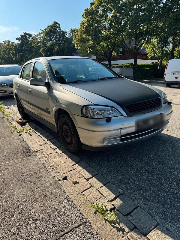 Silber Gebraucht 2003 Opel Astra Limousine | 600 € (Superpreis) - Bild 1/4
