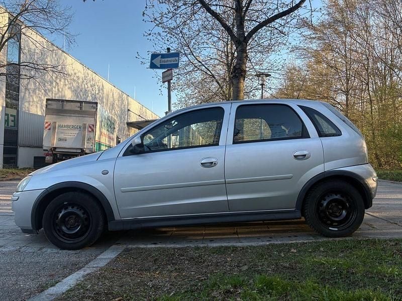 Second-hand Opel Corsa 80 CP (58 kW) 2006 Argintiu Hatchback