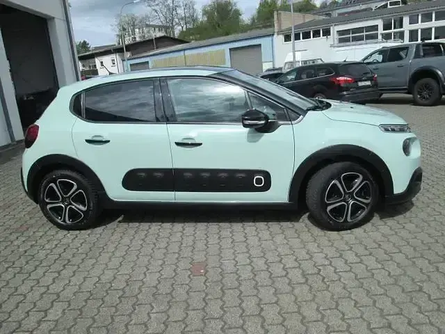 Gebraucht Citroën C3 Shine 82 PS (60 kW) 2018 Grün Kleinwagen