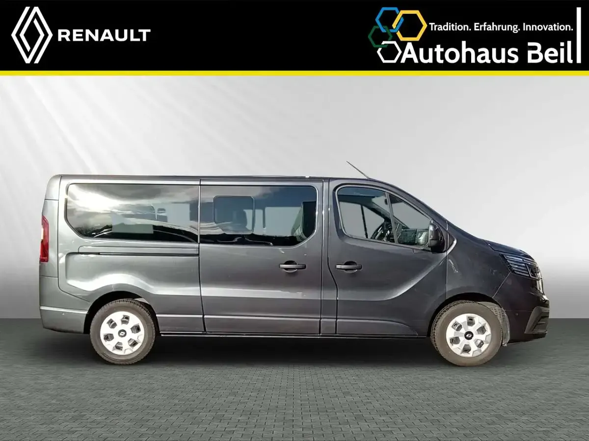 Brugt Renault Trafic 150 HK (110 kW) 2024 Grå MPV