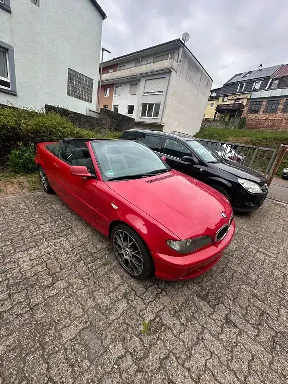 Gebraucht BMW 318 Cabriolet Sport Line 143 PS (105 kW) 2005 Rot Cabrio