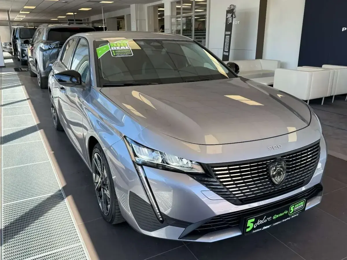 Gebraucht Peugeot 308 Allure 131 PS (96 kW) 2023 Grau artense Limousine