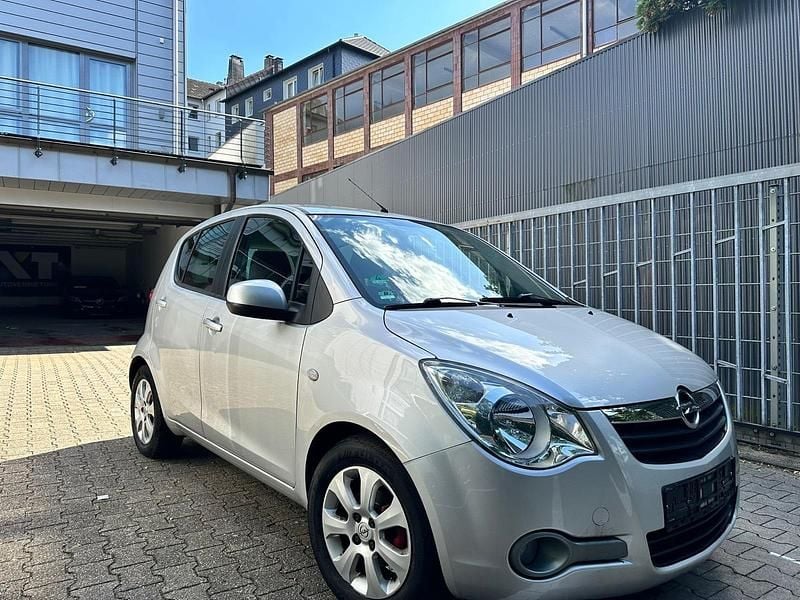 Silber Gebraucht 2009 Opel Agila Kleinwagen | 1.100 € (Superpreis) - Bild 1/4
