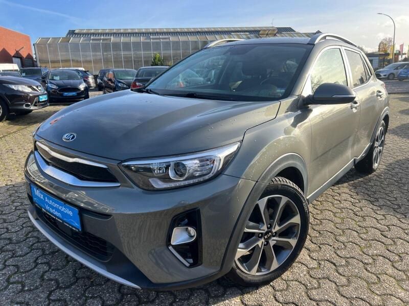 Grün Gebraucht 2020 Kia Stonic Vision SUV | 14.398 € (Fairer Preis) - Bild 1/3
