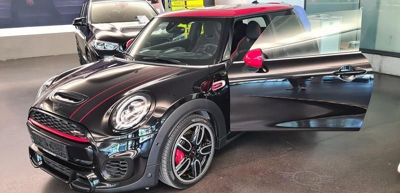 Schwarz Gebraucht 2020 Mini John Cooper Works Kleinwagen | 26.785 € (Guter Preis) - Bild 1/4