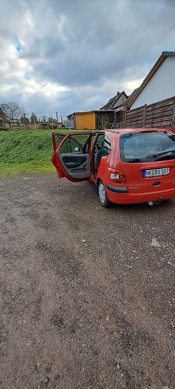 Gebraucht Renault Scénic 107 PS (78 kW) 1999 Rot Van / Kleinbus
