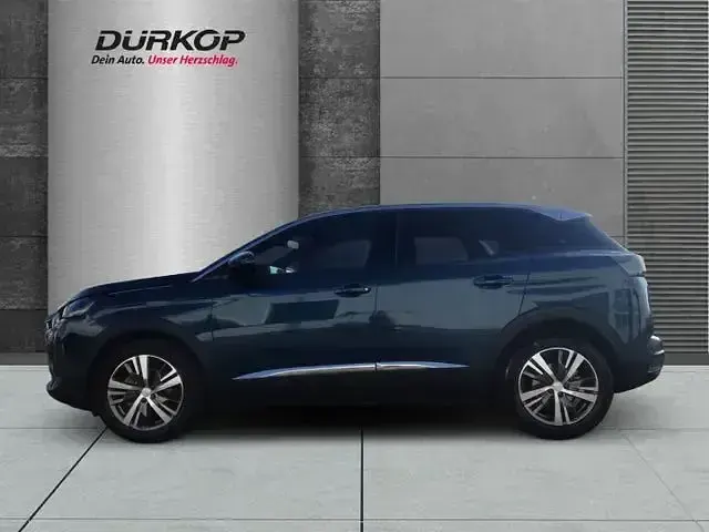 Gebraucht Peugeot 3008 Allure 131 PS (96 kW) 2023 Lackierung blau celebes/metall SUV