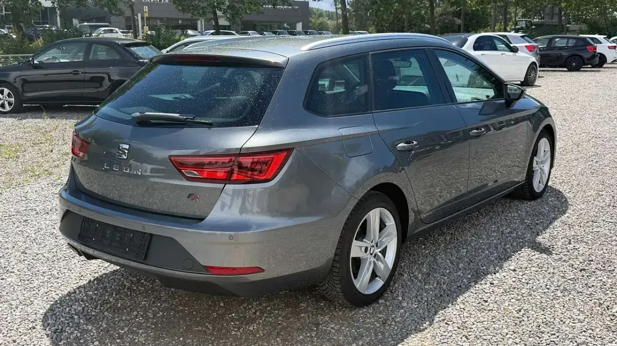 Gebraucht Seat Leon FR 150 PS (110 kW) 2018 "pirineos" grau Kombi