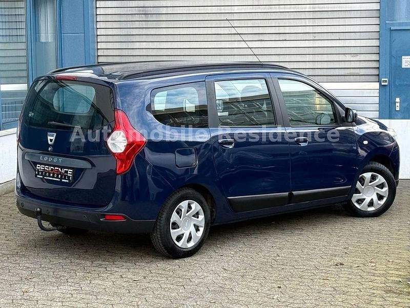 Gebraucht Dacia Lodgy Lauréate 102 PS (75 kW) 2016 Blau Van / Kleinbus