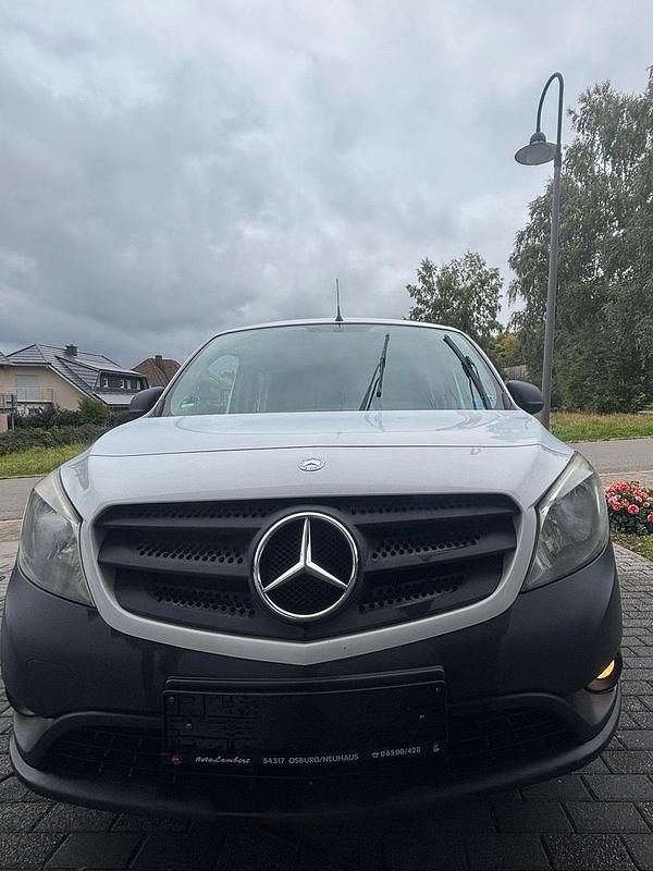 Weiß Gebraucht 2014 Mercedes Citan 109 Limousine | 5.000 € (Fairer Preis) - Bild 1/4