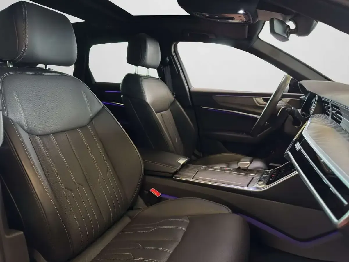 Gebraucht Audi A6 S-Line 367 PS (269 kW) 2024 Grau Kombi