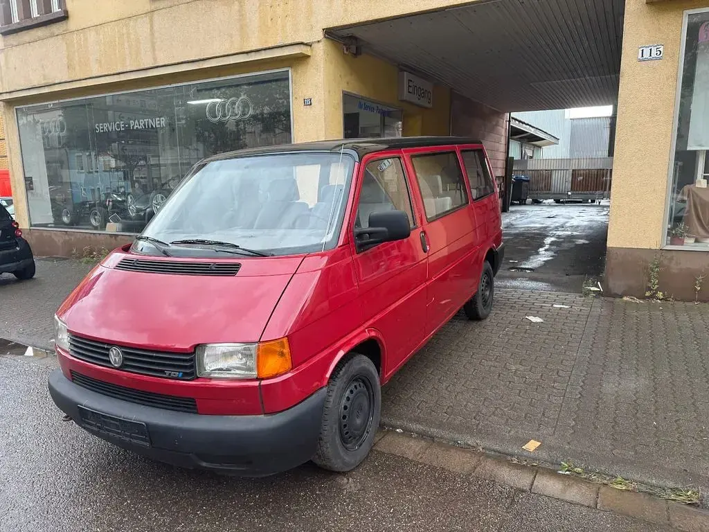 Gebraucht VW T4 88 PS (64 kW) 2001 Rot Van