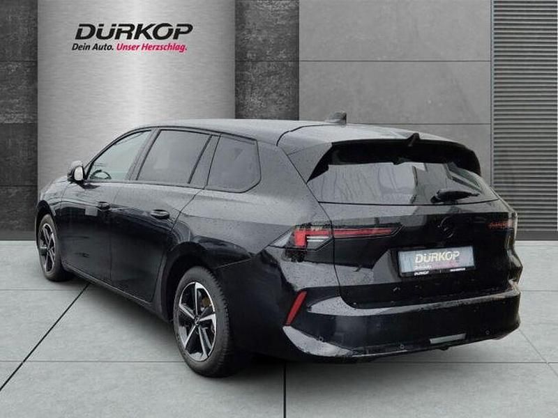 Gebraucht Opel Astra 131 PS (96 kW) 2024 Schwarz Kombi