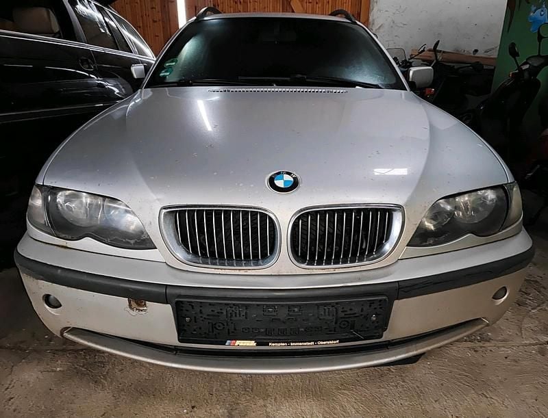 Silber Gebraucht 2004 BMW 325 Kombi | 1.250 € (Superpreis) - Bild 1/4