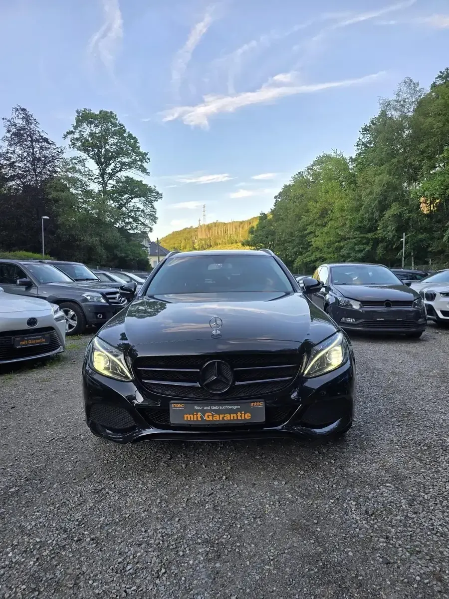 Gebraucht Mercedes C180 116 PS (85 kW) 2015 Schwarz Kombi