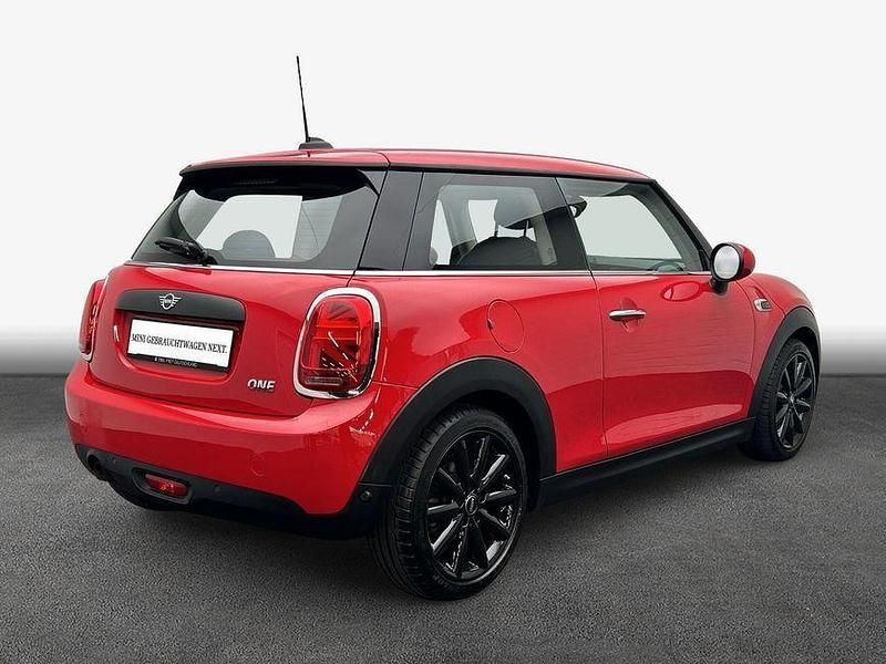 Gebraucht Mini ONE 102 PS (75 kW) 2019 Rot Kleinwagen