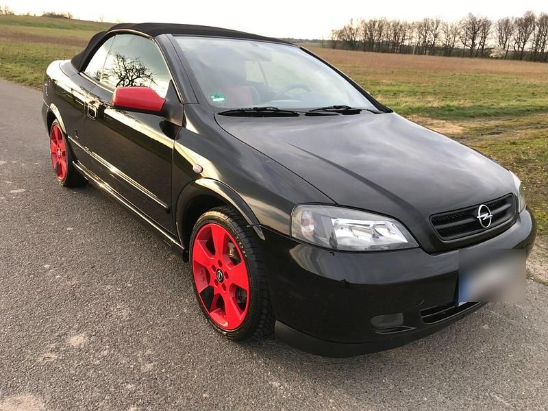 Gebraucht Opel Astra Cabriolet 125 PS (91 kW) 2003 Schwarz Cabrio