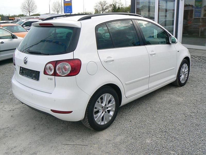 Używany VW Golf Plus Cross Life 105 KM (77 kW) 2013 Biały Minivan