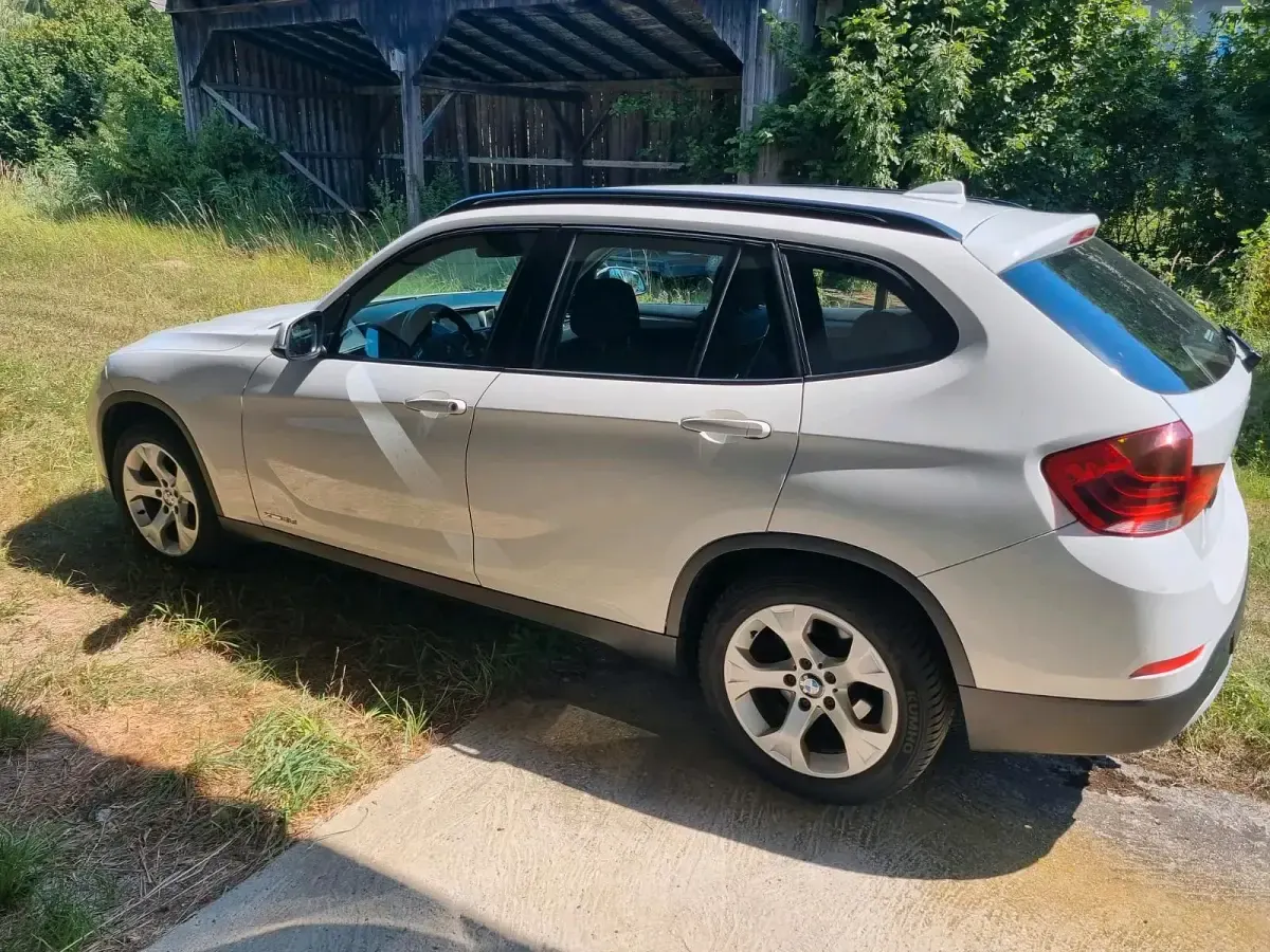 Gebraucht BMW X1 143 PS (105 kW) 2013 Weiß SUV