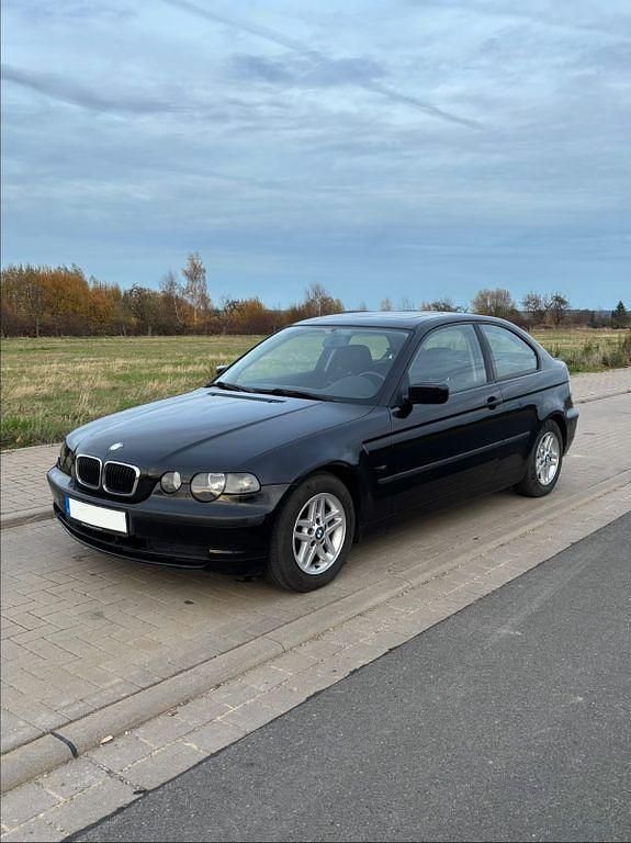 Gebraucht BMW 316 116 PS (85 kW) 2002 Schwarz Limousine