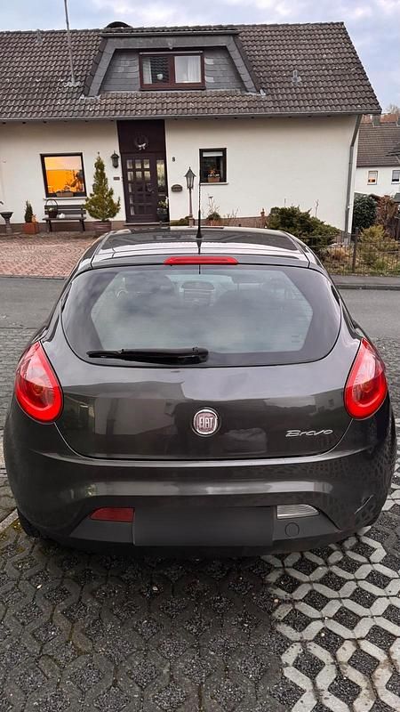 Gebraucht Fiat Bravo 90 PS (66 kW) 2010 Grau Kleinwagen