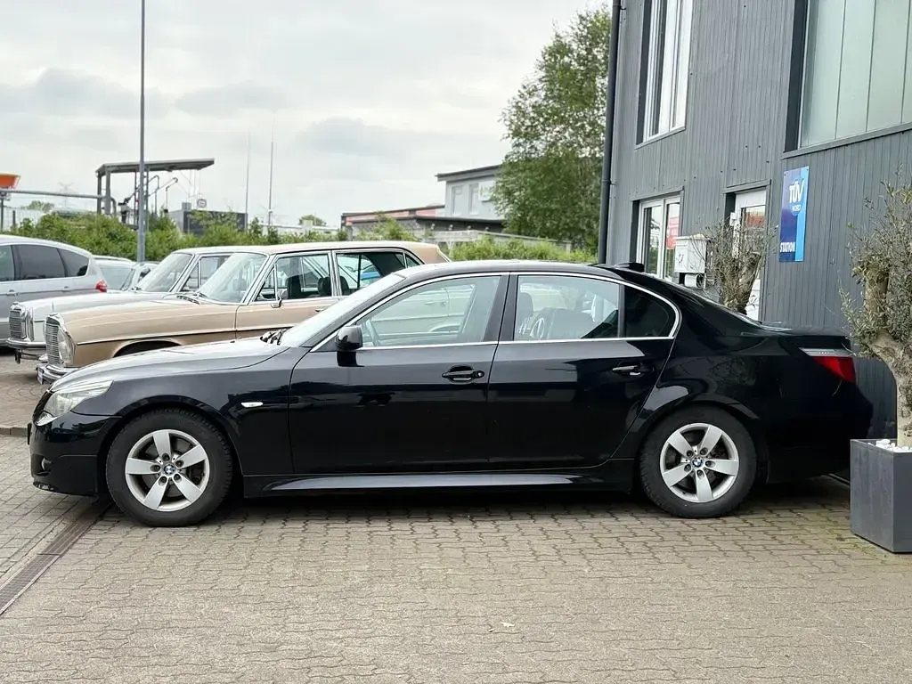 Brugt BMW 525 197 HK (144 kW) 2008 Sort Sedan