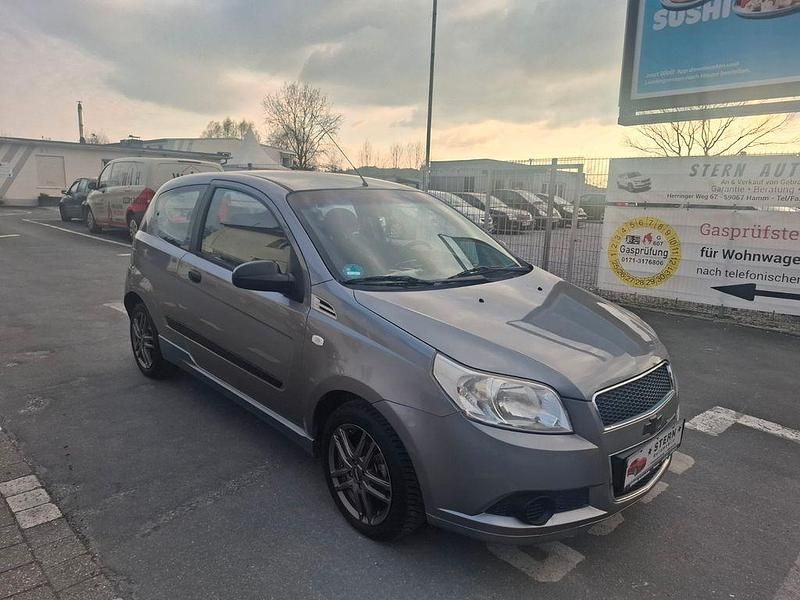 Gebraucht Chevrolet Aveo 84 PS (61 kW) 2009 Grau Kleinwagen