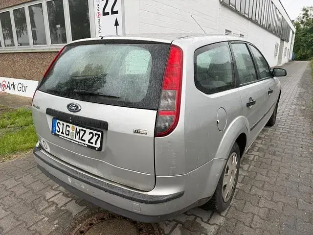 Gebraucht Ford Focus Trend 109 PS (80 kW) 2006 Kombi