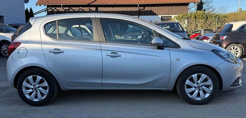 Używany Opel Corsa Edition 90 KM (66 kW) 2017 Srebrny Hatchback