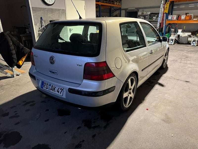 Gebraucht VW Golf IV 150 PS (110 kW) 1998 Silber Kleinwagen
