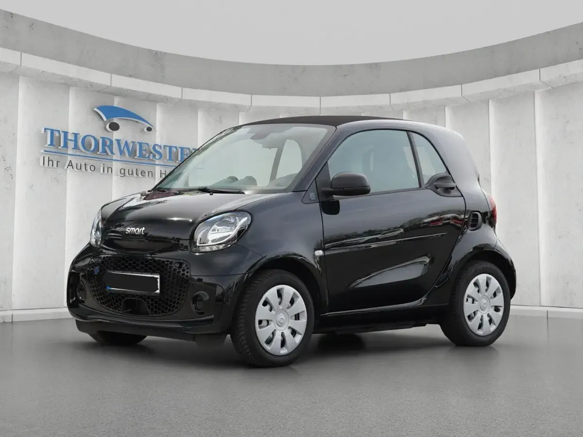 Gebraucht Smart ForTwo Coupé 60 kW (82 PS) 2024 Schwarz Kleinwagen
