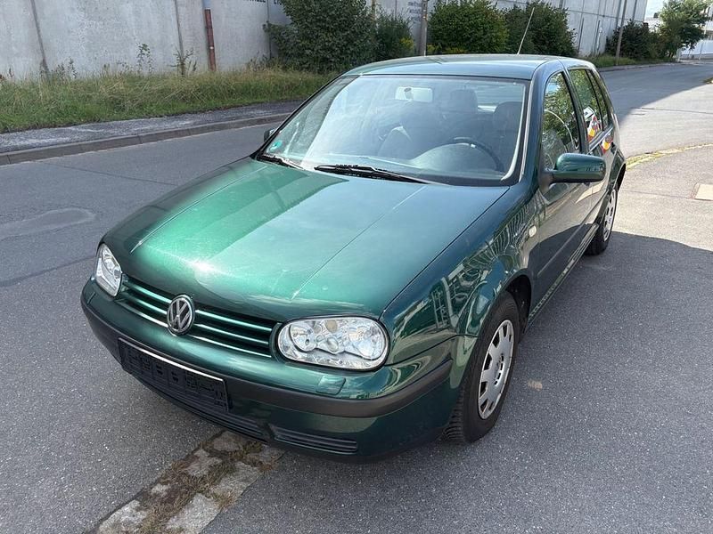 Grün Gebraucht 1999 VW Golf IV S Limousine | 750 € (Superpreis) - Bild 1/4