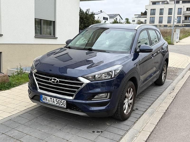 Blau Gebraucht 2019 Hyundai Tucson SUV | 14.950 € (Superpreis) - Bild 1/4