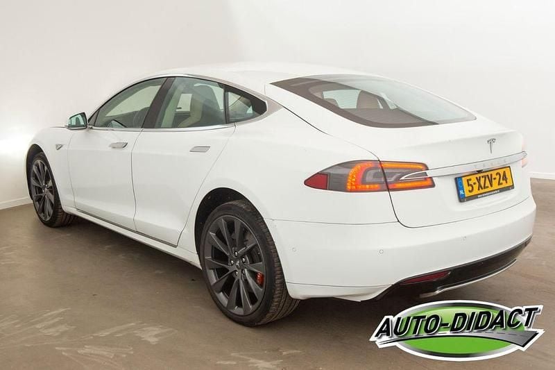 Gebraucht Tesla Model S 269 kW (367 PS) 2014 Weiß Kleinwagen