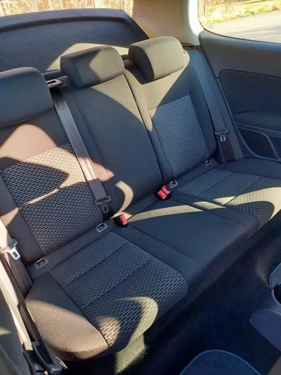 Gebraucht VW Golf 78 PS (57 kW) 2010 Silber Coupé