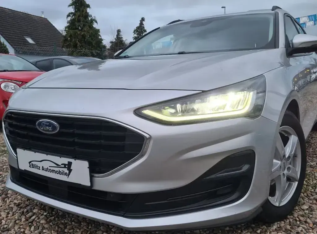 Gebraucht Ford Focus 120 PS (88 kW) 2022 Silber Kombi