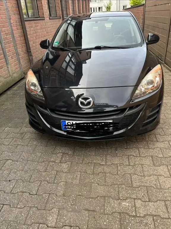 Usado Mazda 3 109 HP (80 kW) 2010 Preto Sedan