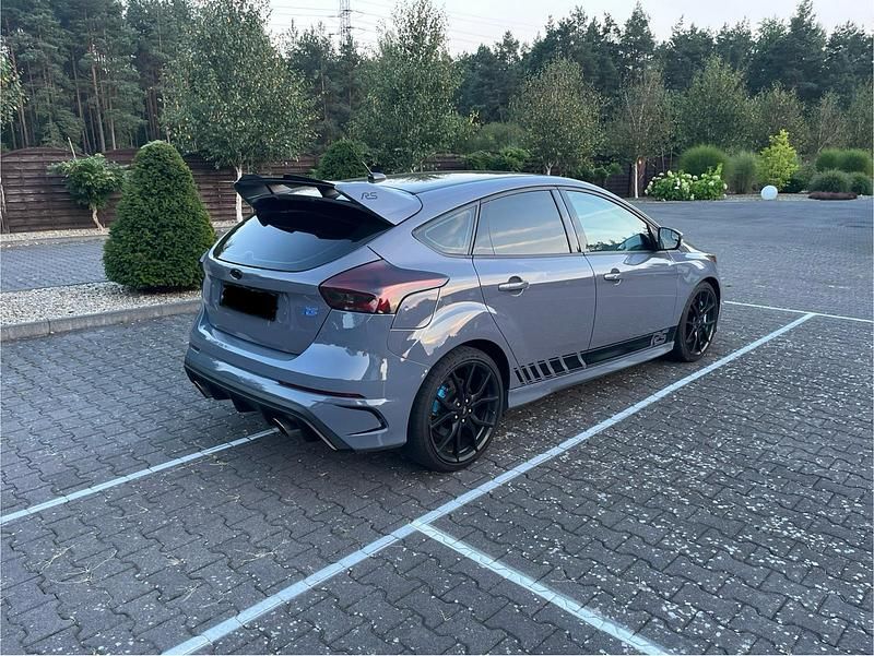 Gebraucht Ford Focus RS 350 PS (257 kW) 2016 Grau Kleinwagen