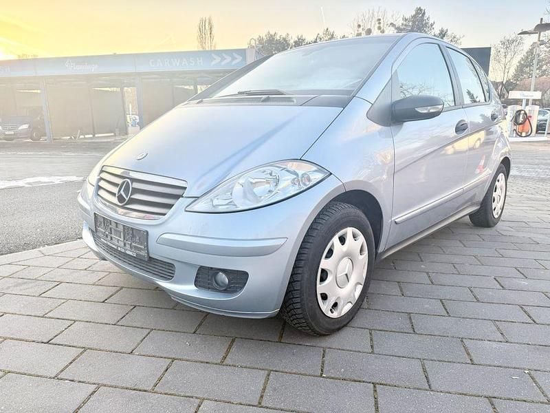 Gebraucht Mercedes A180 109 PS (80 kW) 2006 Blau Van / Kleinbus