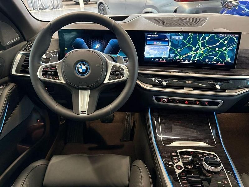 Neu BMW X5 Sport Line 313 PS (230 kW) 2026 Weiß SUV