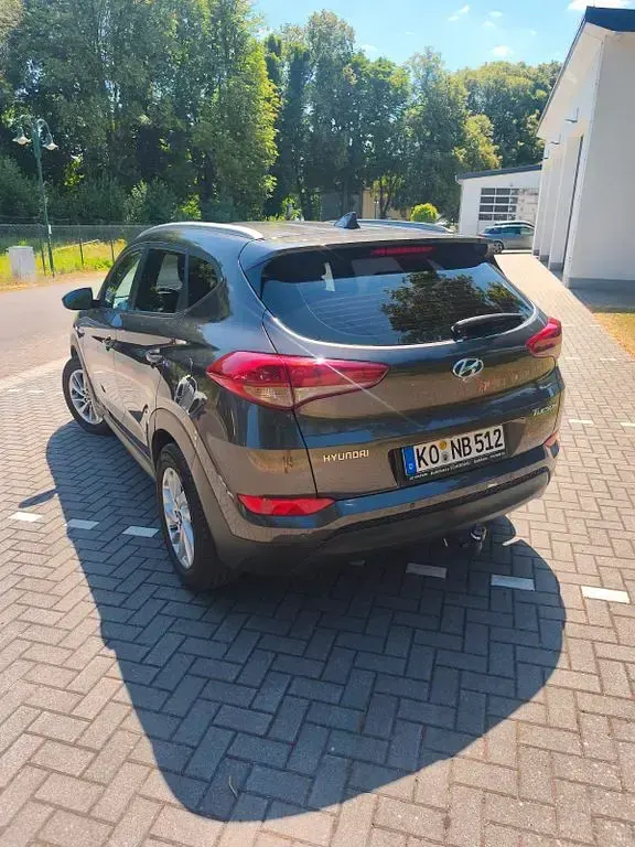 Gebraucht Hyundai Tucson 177 PS (130 kW) 2017 Grau SUV