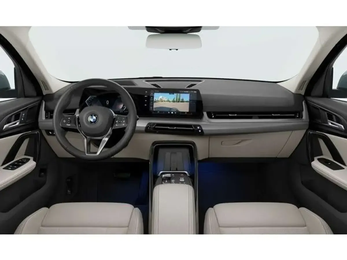 Gebraucht BMW X2 163 PS (119 kW) 2025 Silber SUV