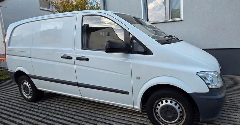Weiß Gebraucht 2013 Mercedes Vito Van | 7.100 € (Superpreis) - Bild 1/4