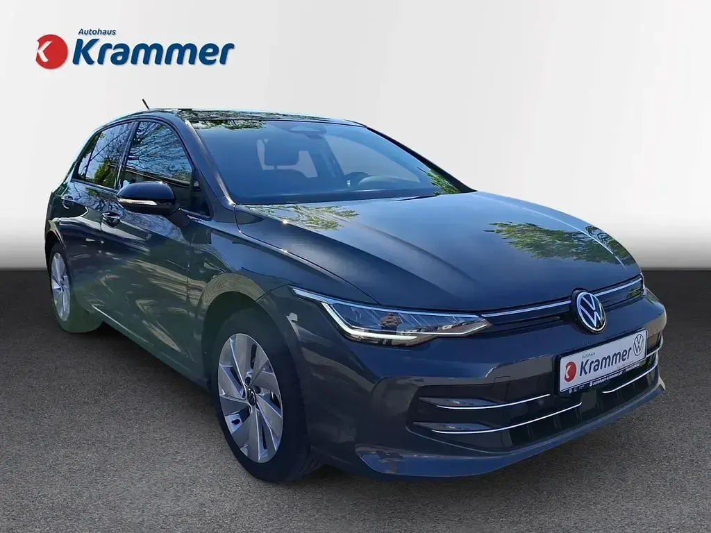 Gebraucht VW Golf VIII 150 PS (110 kW) 2026 Grau Limousine