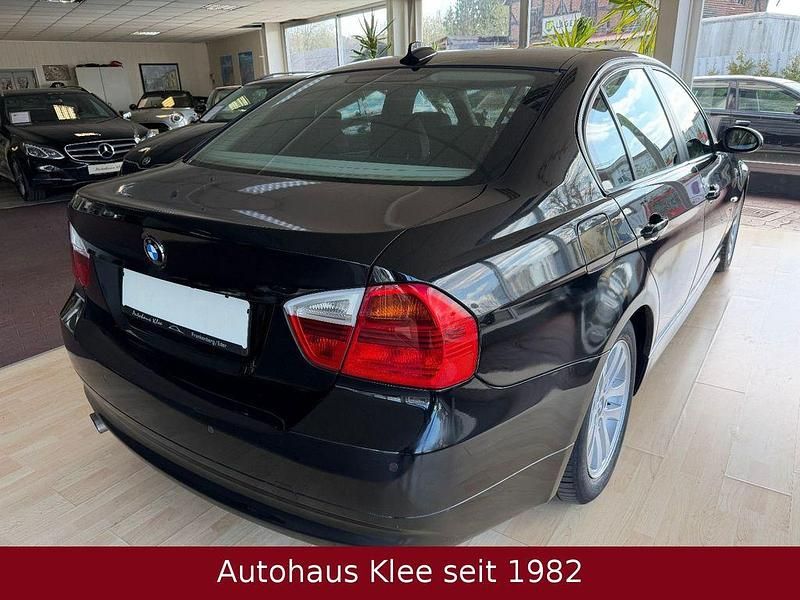 Gebraucht BMW 320 150 PS (110 kW) 2005 Schwarz Limousine