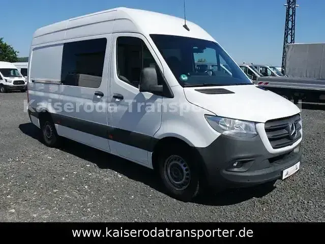 Używany Mercedes Sprinter 143 KM (105 kW) 2020 Biały Van