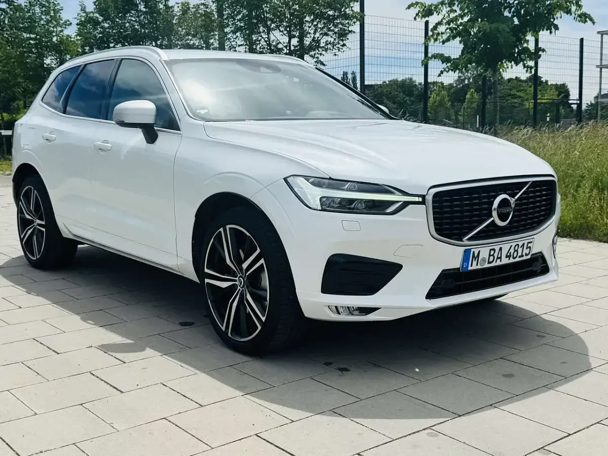 Gebraucht Volvo XC60 R-Design 235 PS (172 kW) 2017 Weiß SUV
